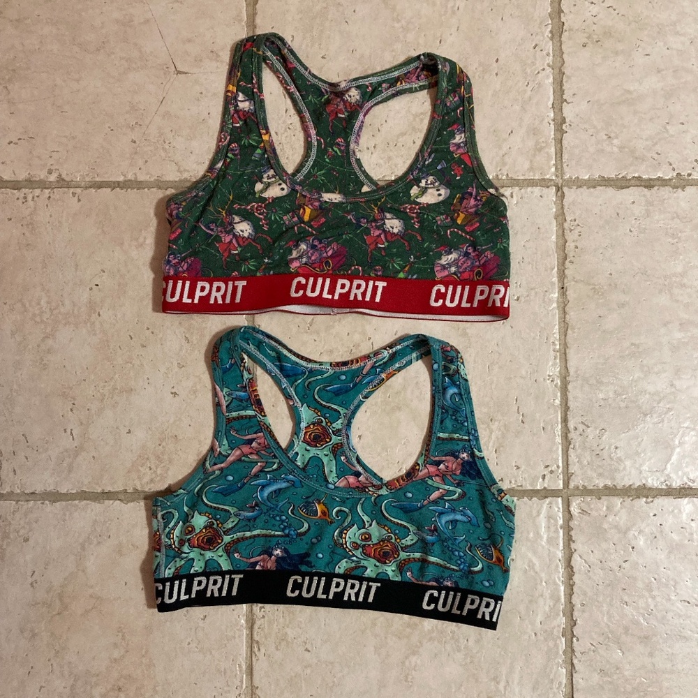 2 Culprit Bras Kracken and Christmas Holiday print/themed Size XL